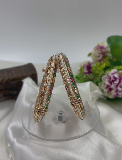 Diksha Moissanite Kundan Bangles