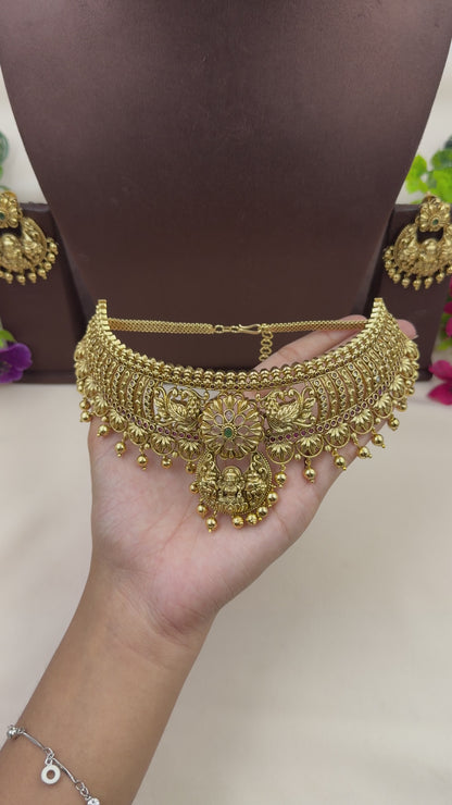 Niharika South Temple Choker Necklace Set