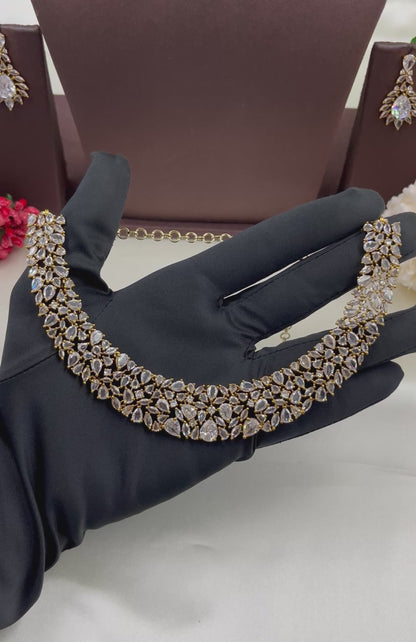 Praya Victorian Necklace