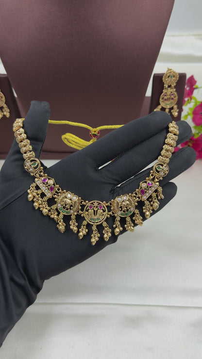 Hena Heritage Delicate Necklace Set
