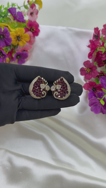 Hina Victorian Ad Earring