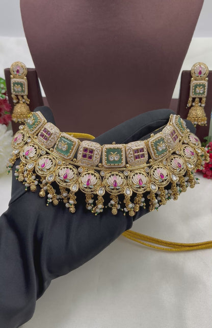 Sura Rajwadi Choker Necklace ￼