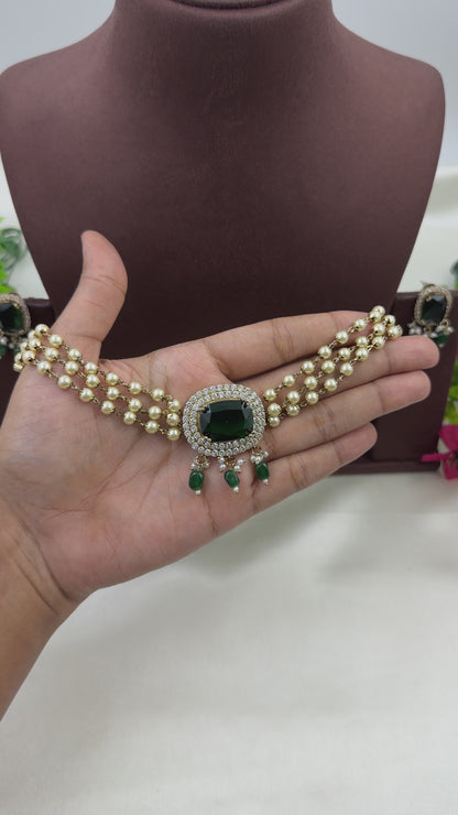 Saisha Victorian Choker Necklace Set