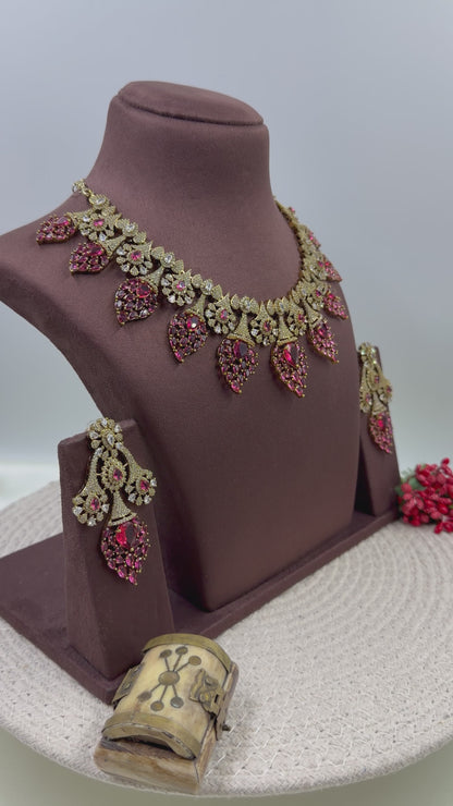 Reyanshi Victorian American Diamond Premium Necklace