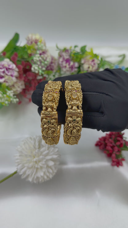Disha South India Bangle (Openable)