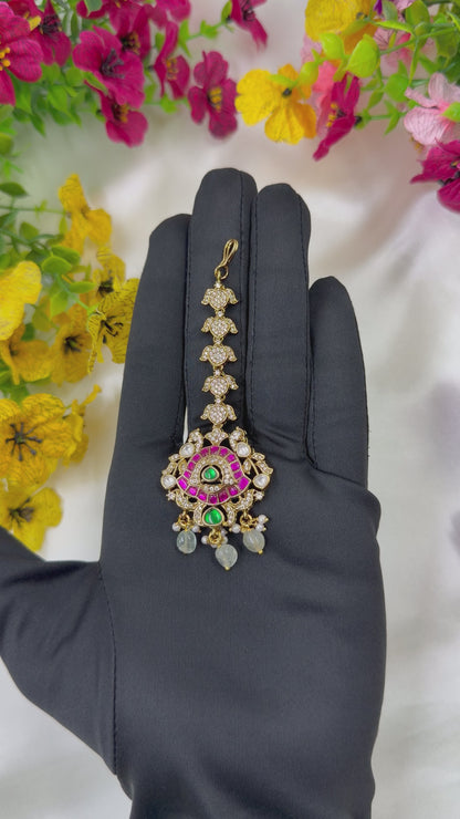 Shobana Victorian Pachi Kundan Mang Tika