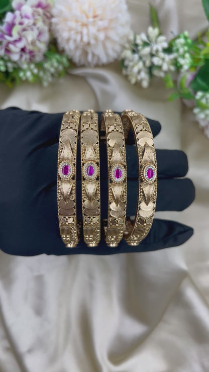 Zenith Rajwadi Four Pic Pearl Bangles