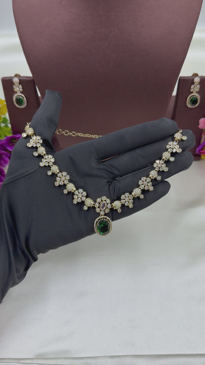 Anne Victorian Delicate Necklace￼