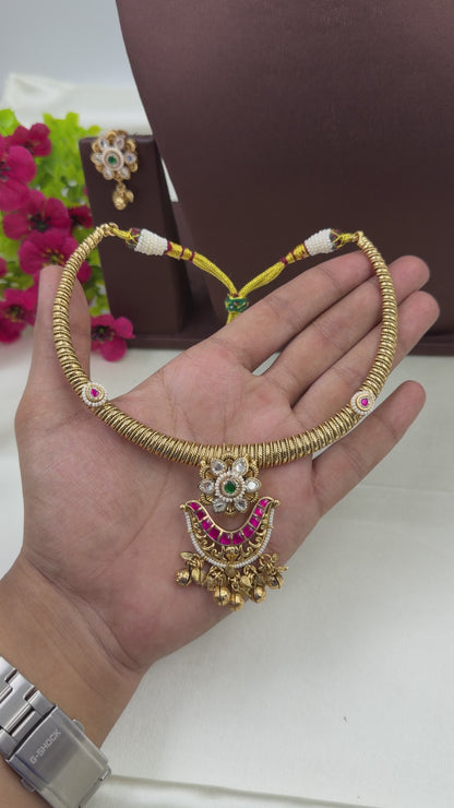 Komal Chorski Hasli Necklace Set