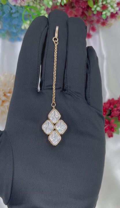 Swara Moissanite Kundan Mang Tika