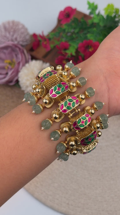 Meghna Pachi Kundan Bracelet (Adjustable)