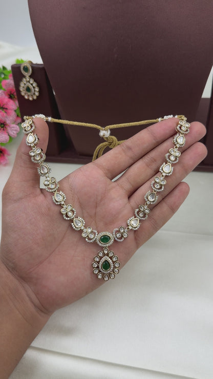 Priya Premium Victorian Necklace Set