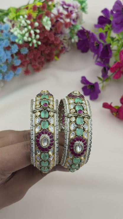 Kanika Victorian Bangles (Openable)