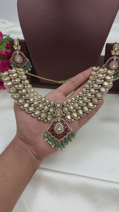 Vedika Premium Victorian Necklace Set