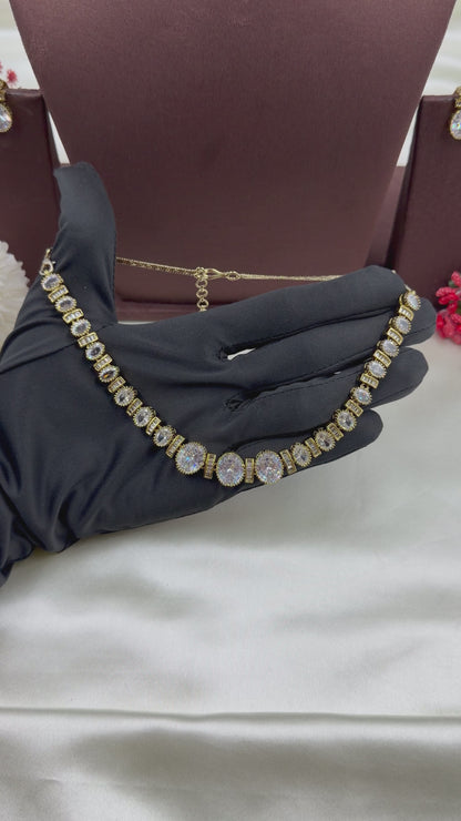 Vaishali Victorian Delicate Necklace