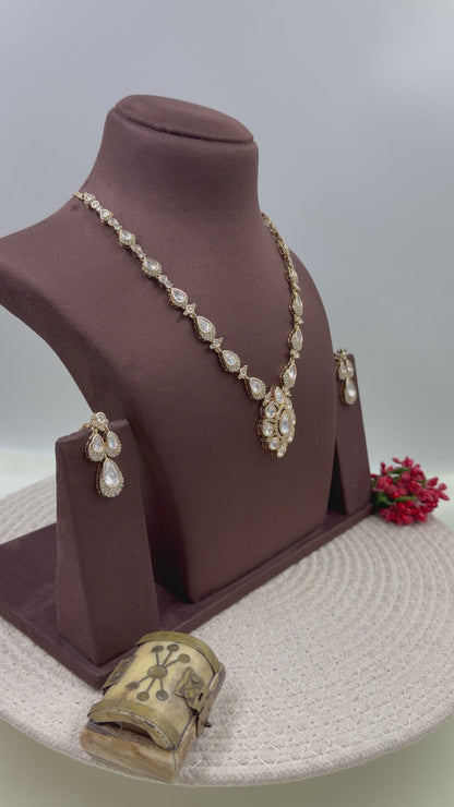 Vanya Moissanite Delicate Necklace
