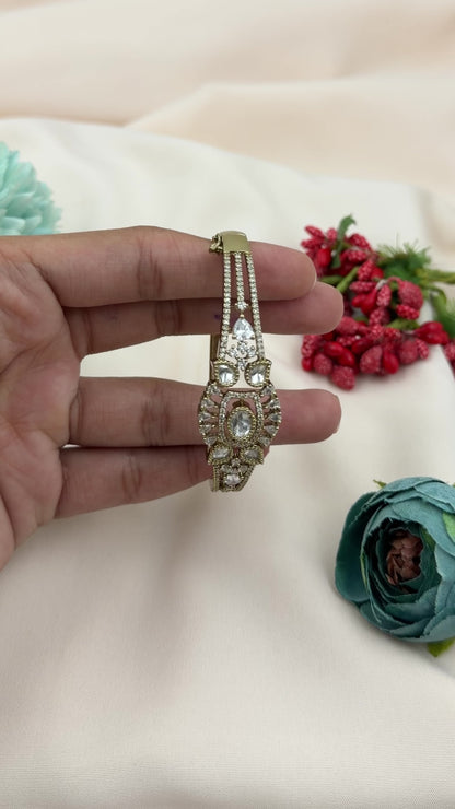 Maisy Victorian Bracelet (Openable)