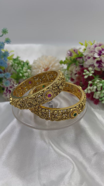 Eshani Premium Bangles