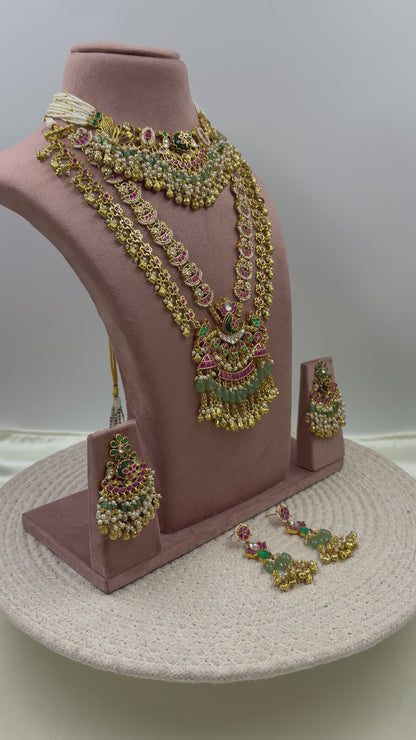 Dipti Pachi Kundan Combo Set