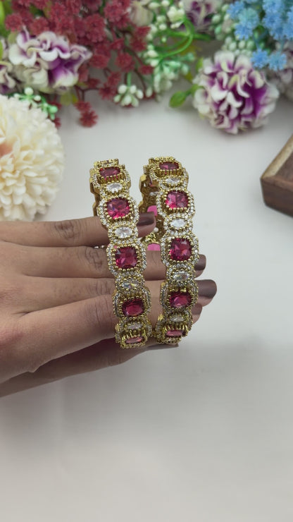 Nithya Victorian Bangles