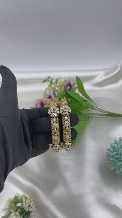 HERITAGE ANTIQUE GOLD PREMIUM CHORASKI STONES BANGLES