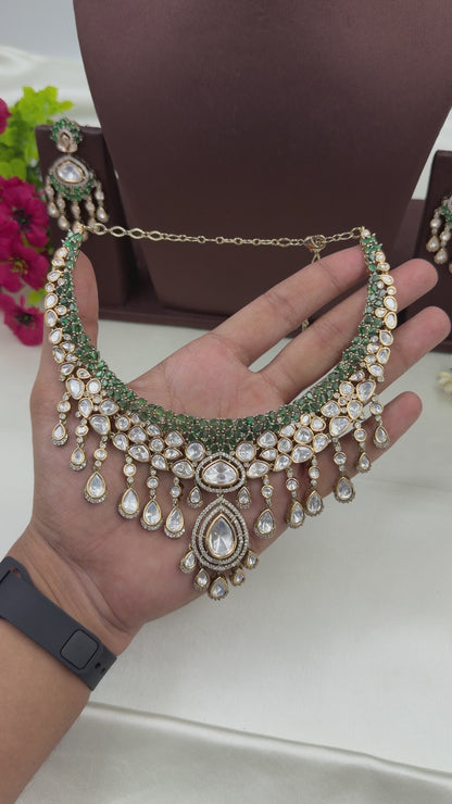 Hina Premium Victorian Necklace Set
