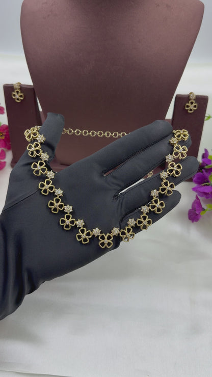 Ayesha Victorian Delicate Necklace