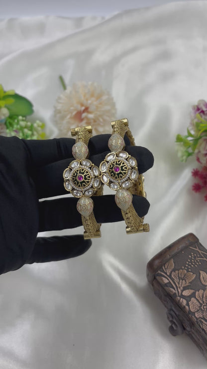 Leena Heritage Bangles (Openable)