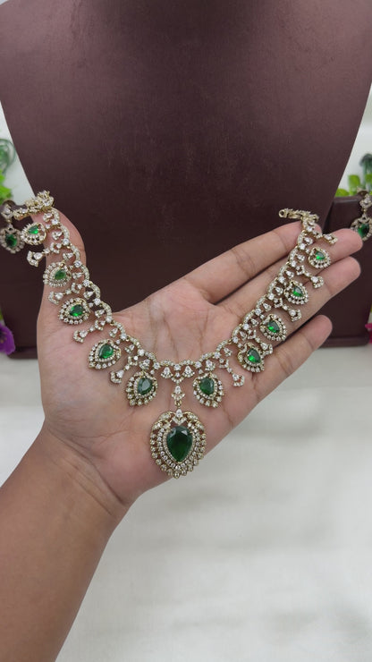 Vidisha Victorian Necklace Set