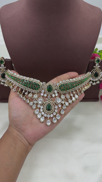 Oviya Victorian Choker Necklace Set