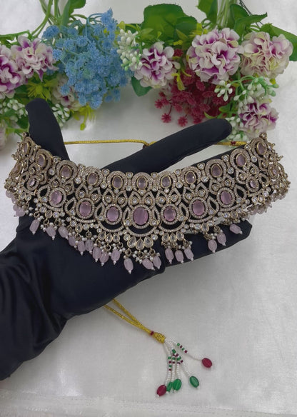 Suniti Premium Victorian Choker Necklace