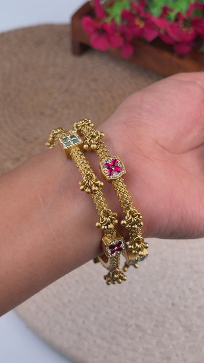 Rutuja Chorski Bangles