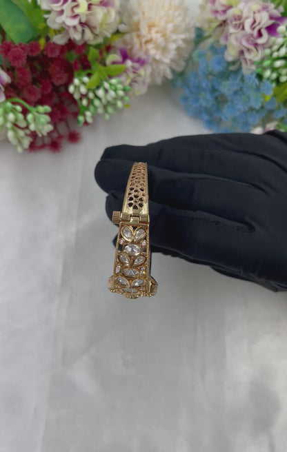 Renu Moissanite Kundan bracelet (Openable)