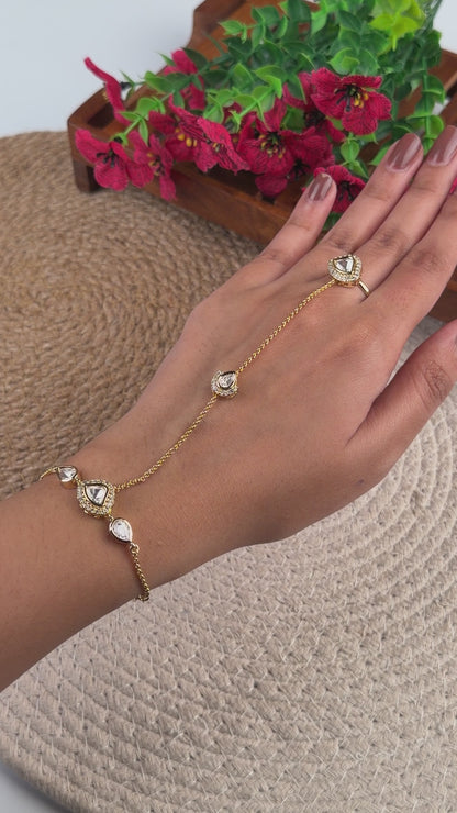 Anisha Moissanite Hath Panja