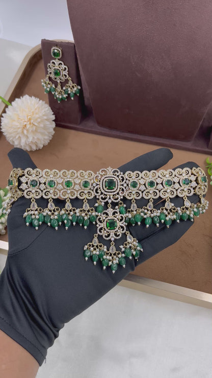 Jwellspire Victorian Necklace