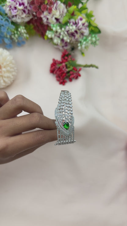 Olivia American Diamond Bracelet (Openable)